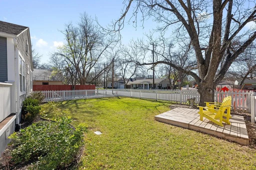 1407 S Myrtle Street Georgetown TX 78626