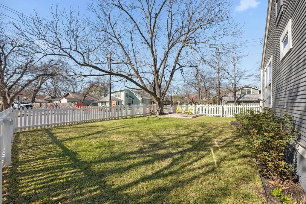 1407 S Myrtle Street Georgetown TX 78626