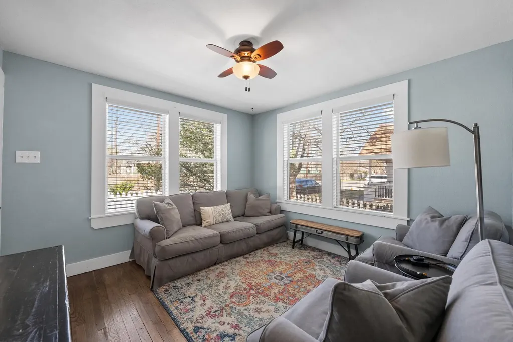 1407 S Myrtle Street Georgetown TX 78626