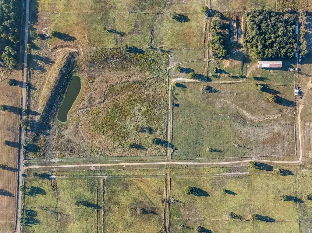 510 County Road 282 Cameron TX 76520