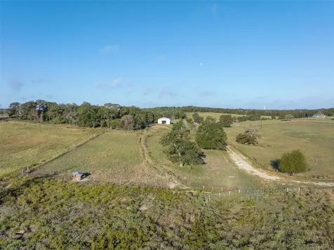 510 County Road 282 Cameron TX 76520
