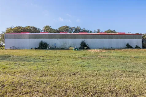 510 County Road 282 Cameron TX 76520