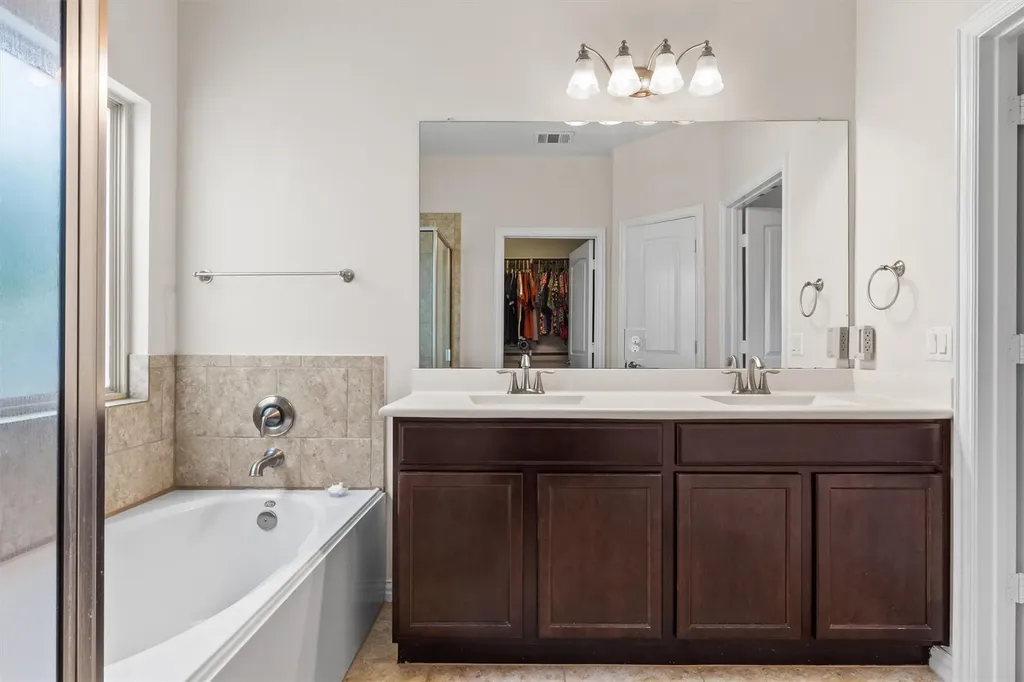 10413 Crescendo Lane Austin TX 78747