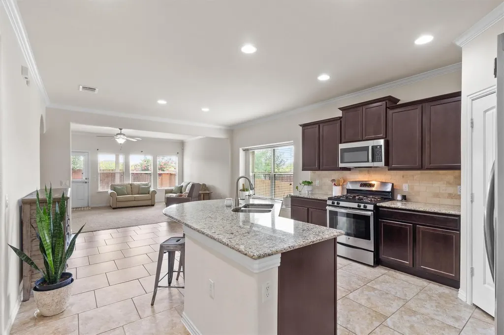 10413 Crescendo Lane Austin TX 78747