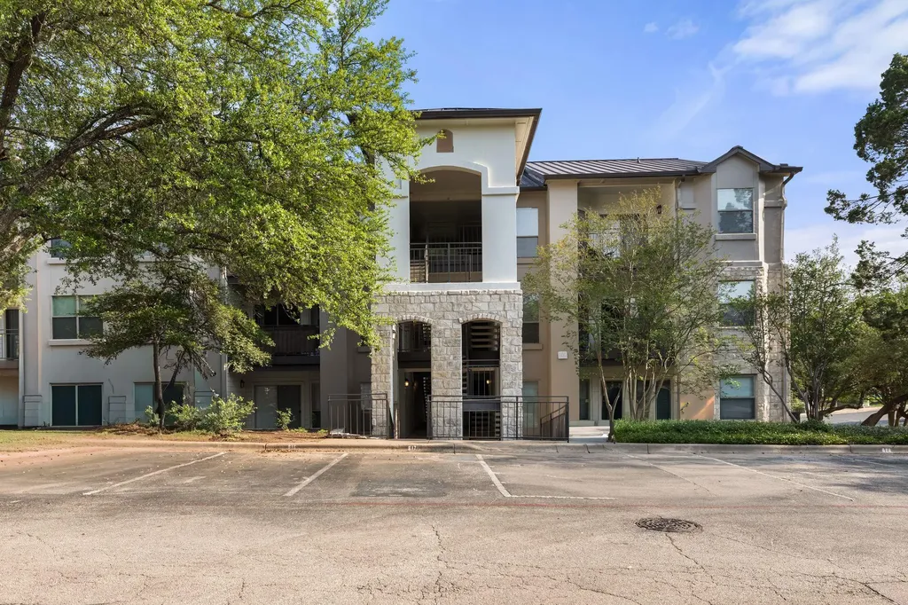 6000 Shepherd Mountain Cove Austin TX 78730