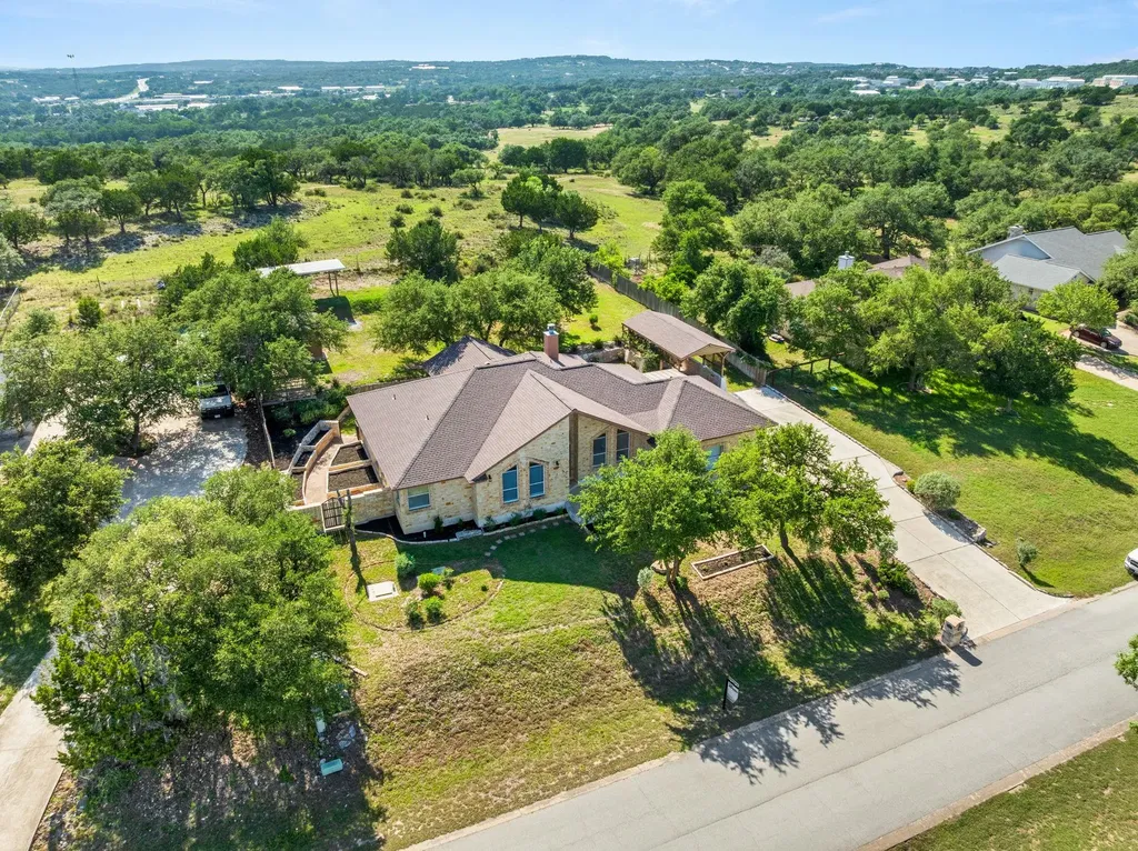 509 Meadow Oaks Drive Dripping Springs TX 78620