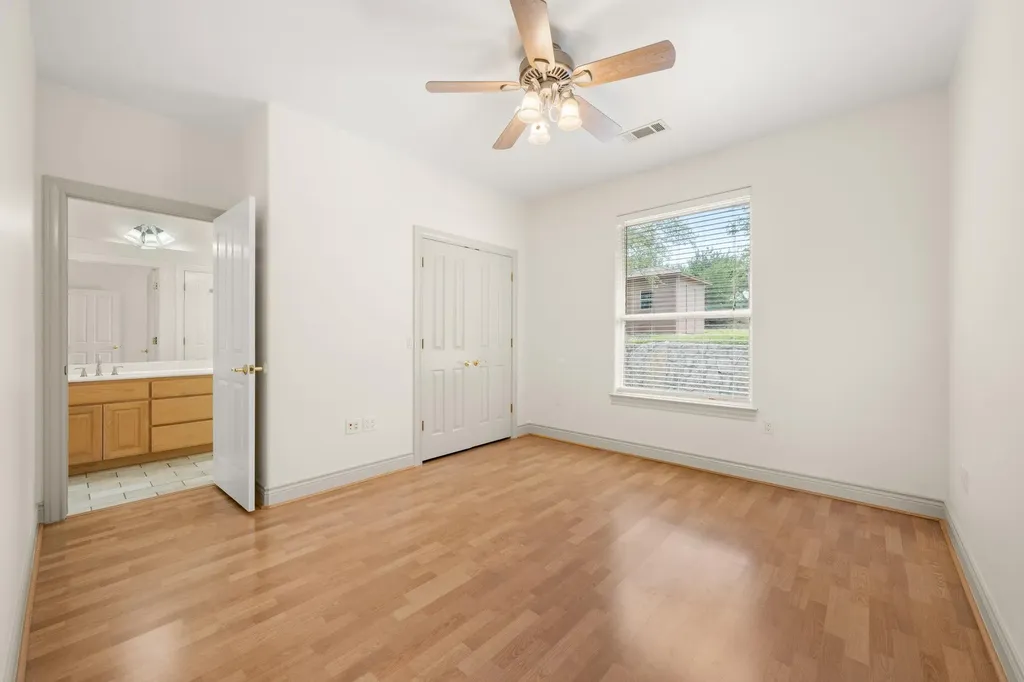 509 Meadow Oaks Drive Dripping Springs TX 78620