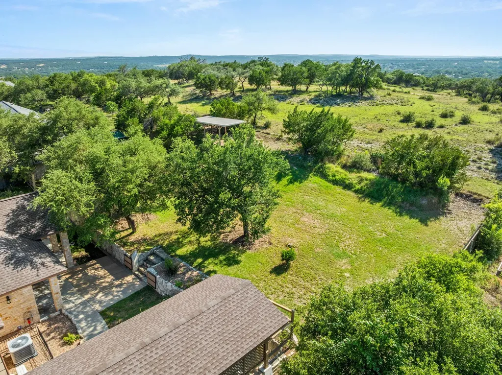 509 Meadow Oaks Drive Dripping Springs TX 78620