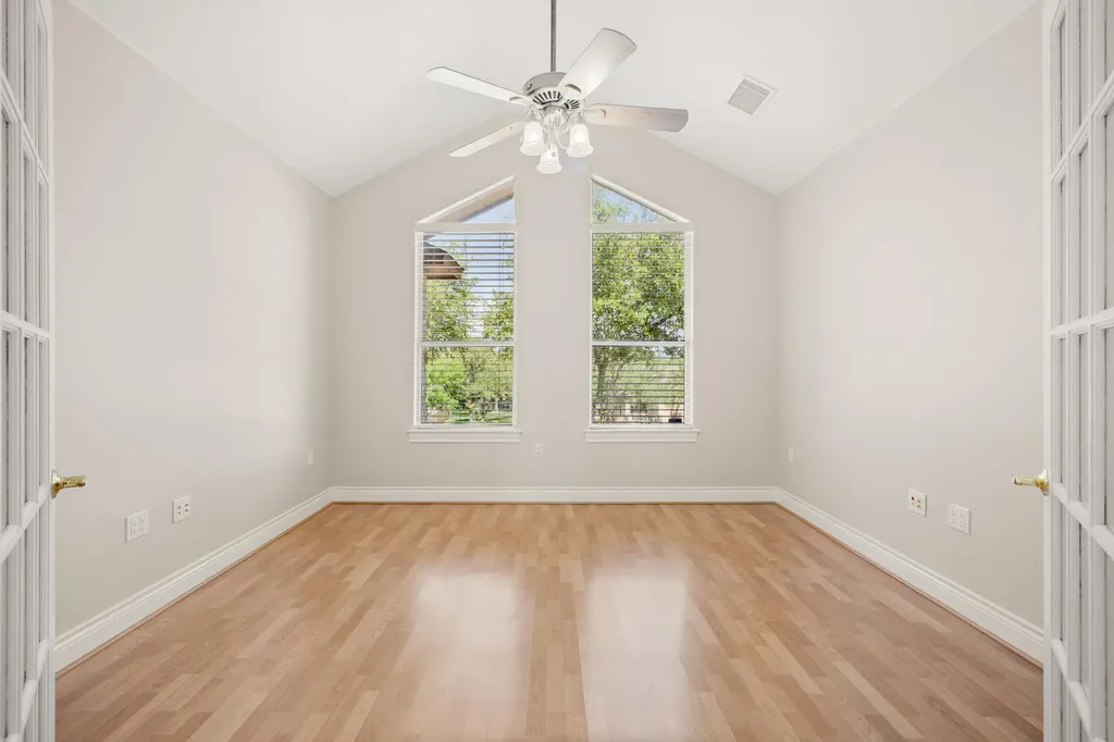 509 Meadow Oaks Drive Dripping Springs TX 78620