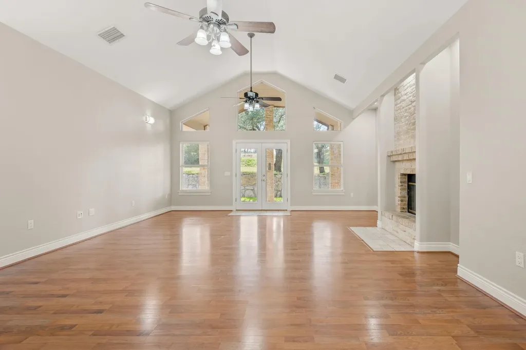 509 Meadow Oaks Drive Dripping Springs TX 78620
