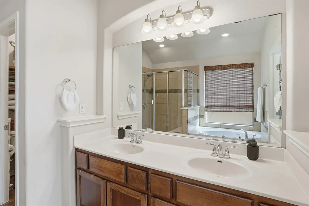 1937 Kempwood Loop Round Rock TX 78665