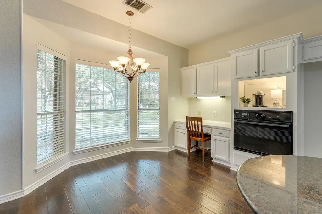 904 Brookside Court Round Rock TX 78681