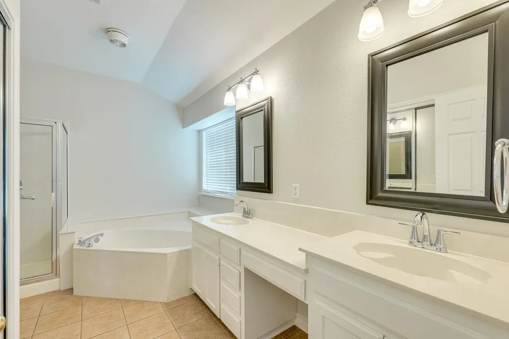 904 Brookside Court Round Rock TX 78681