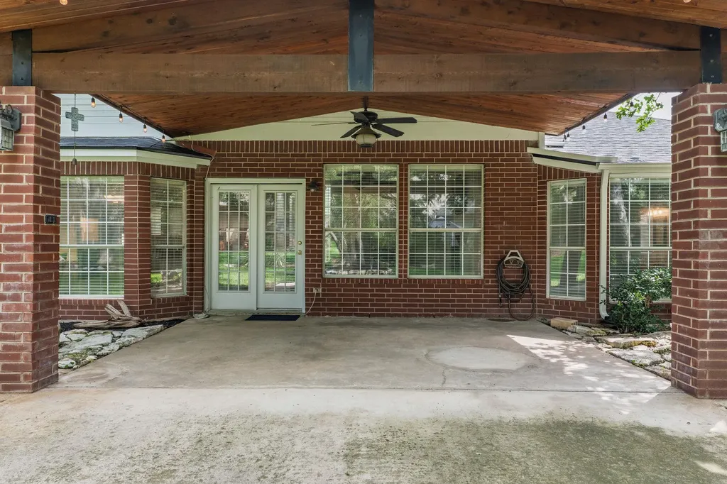 904 Brookside Court Round Rock TX 78681