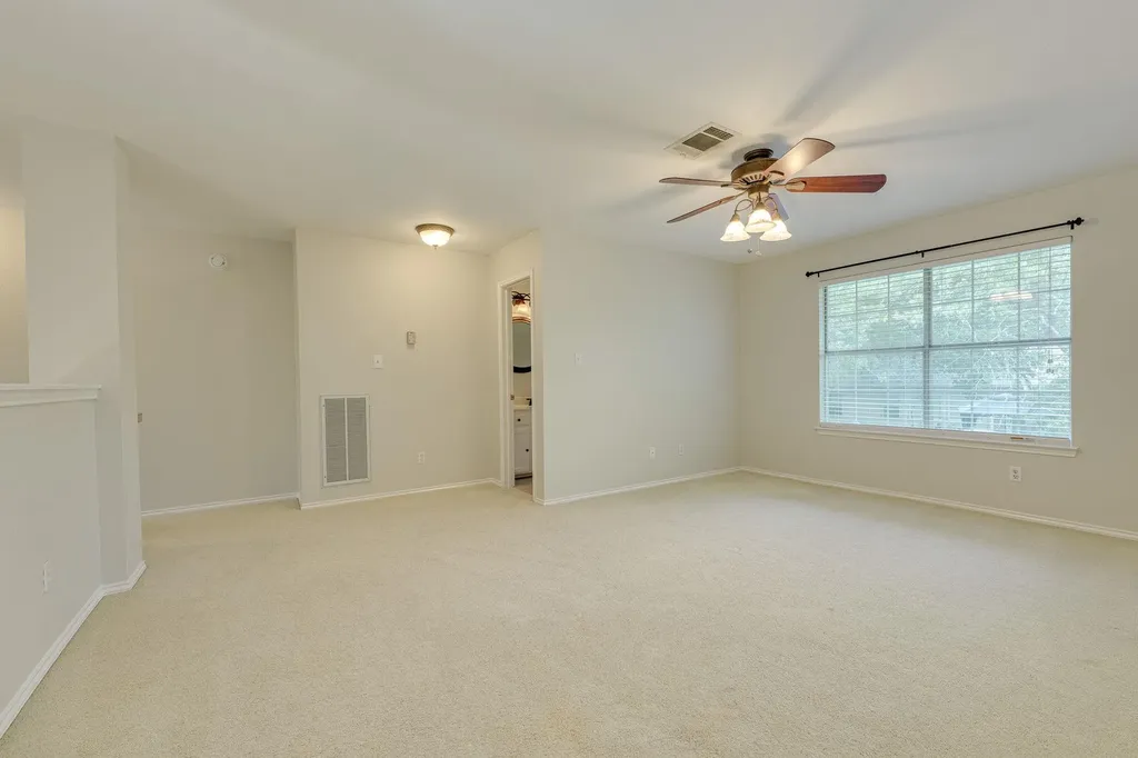 904 Brookside Court Round Rock TX 78681