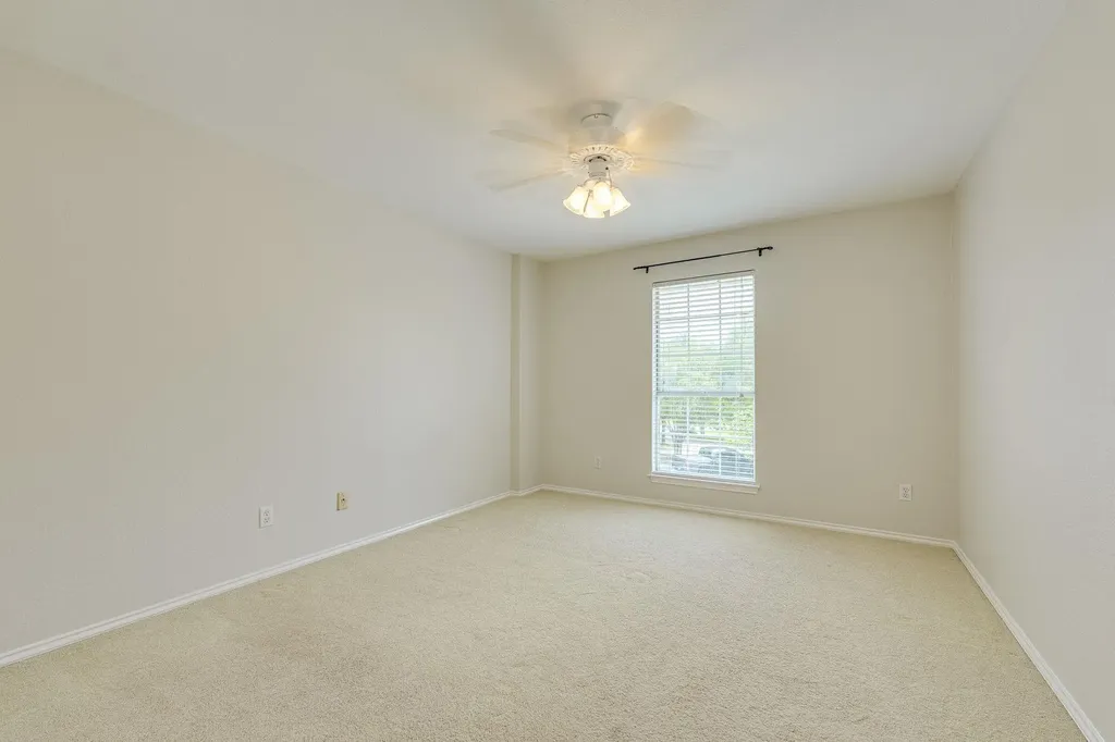 904 Brookside Court Round Rock TX 78681