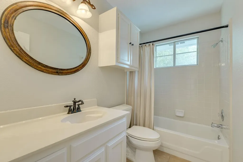 904 Brookside Court Round Rock TX 78681