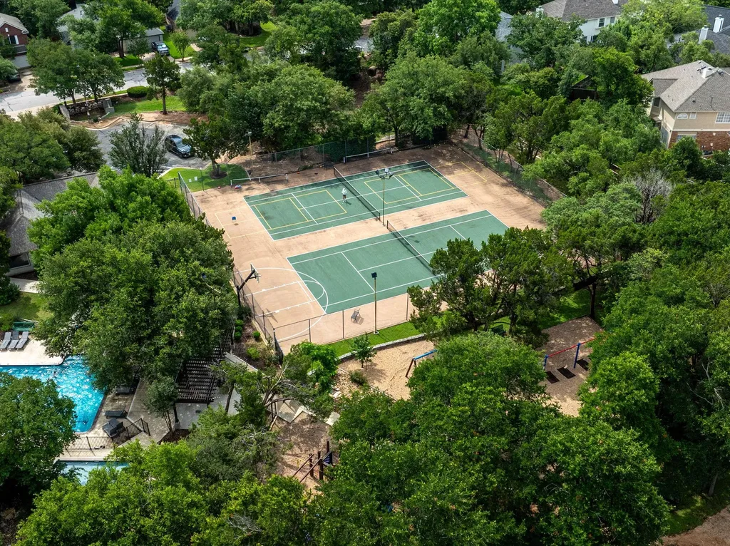 904 Brookside Court Round Rock TX 78681