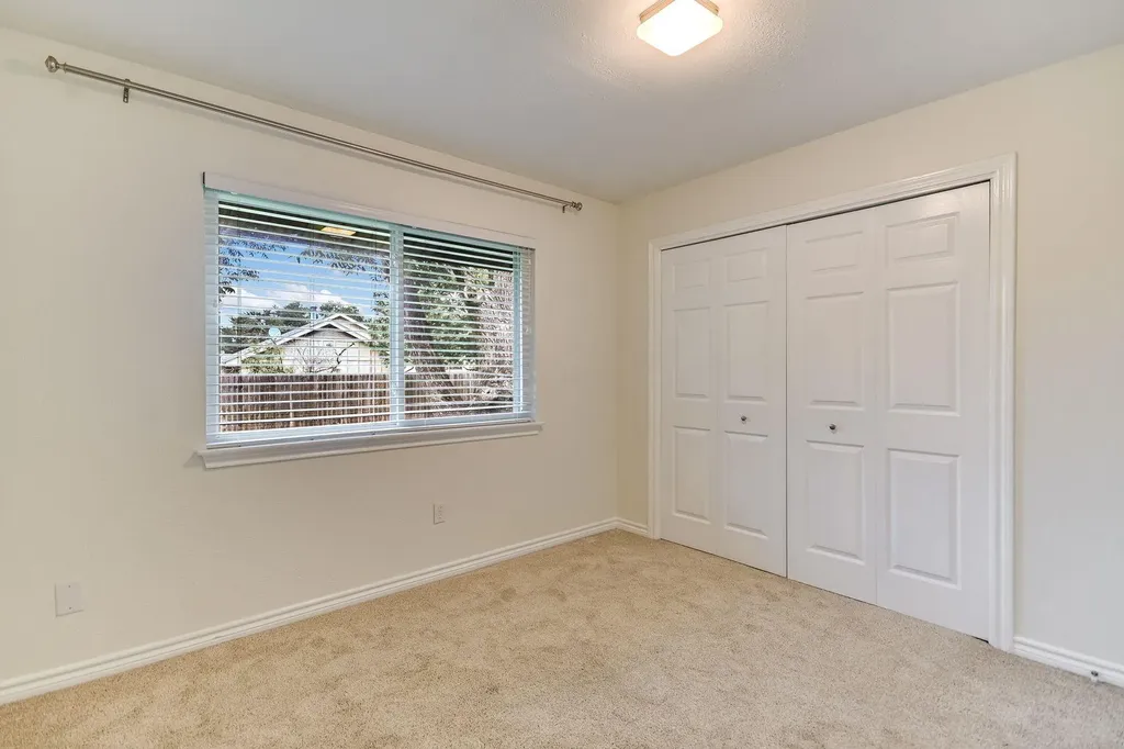 12107 Scissortail Drive Austin TX 78750