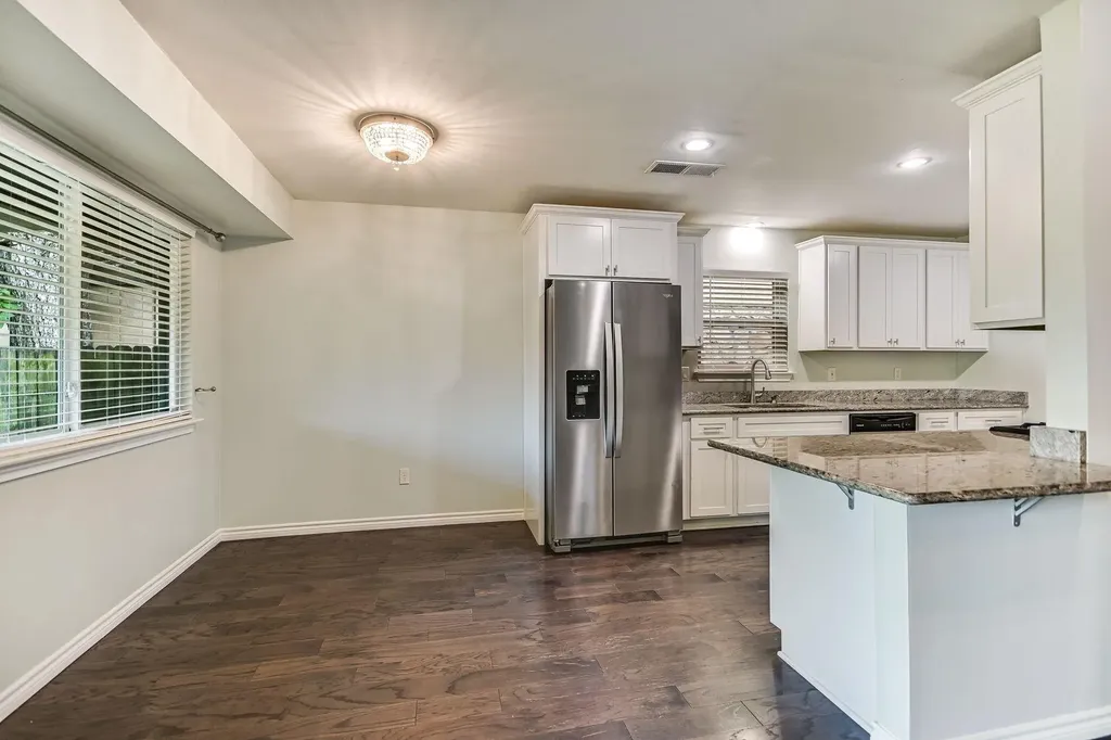 12107 Scissortail Drive Austin TX 78750