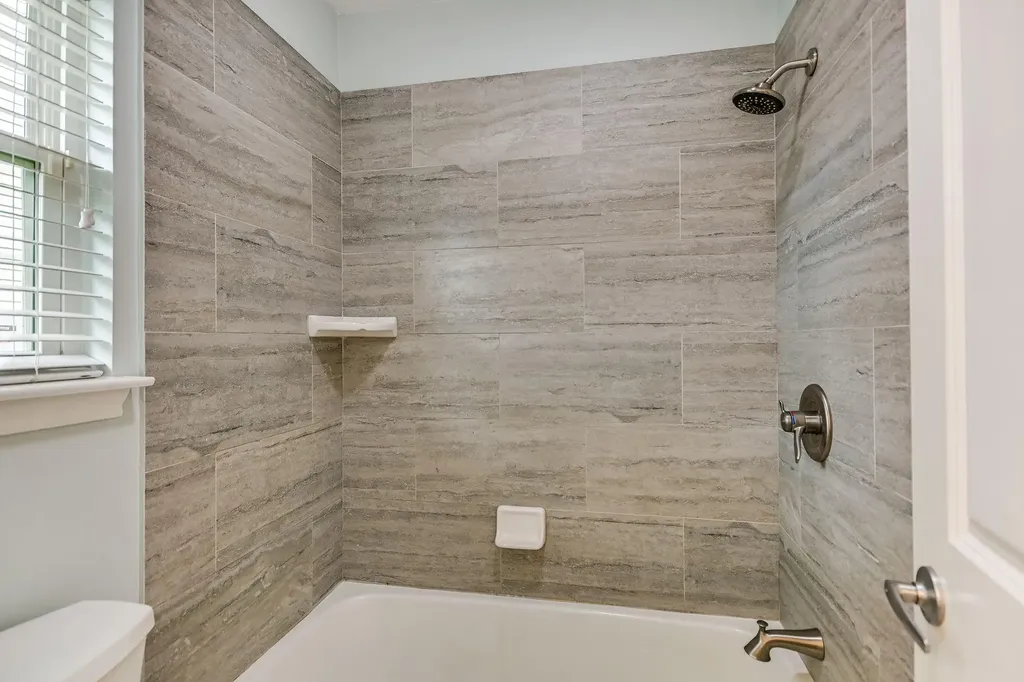 12107 Scissortail Drive Austin TX 78750