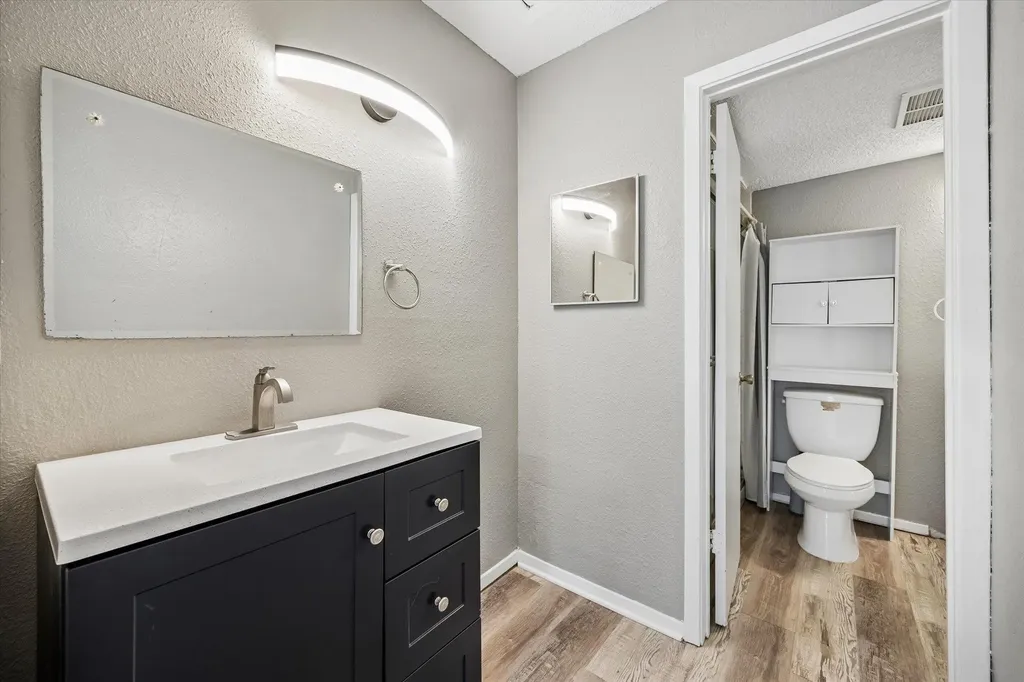 2018 W Rundberg Ln Lane Austin TX 78758