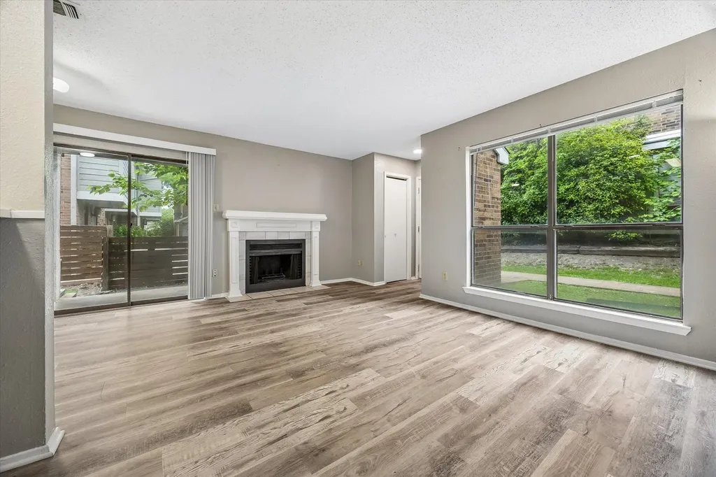 2018 W Rundberg Ln Lane Austin TX 78758