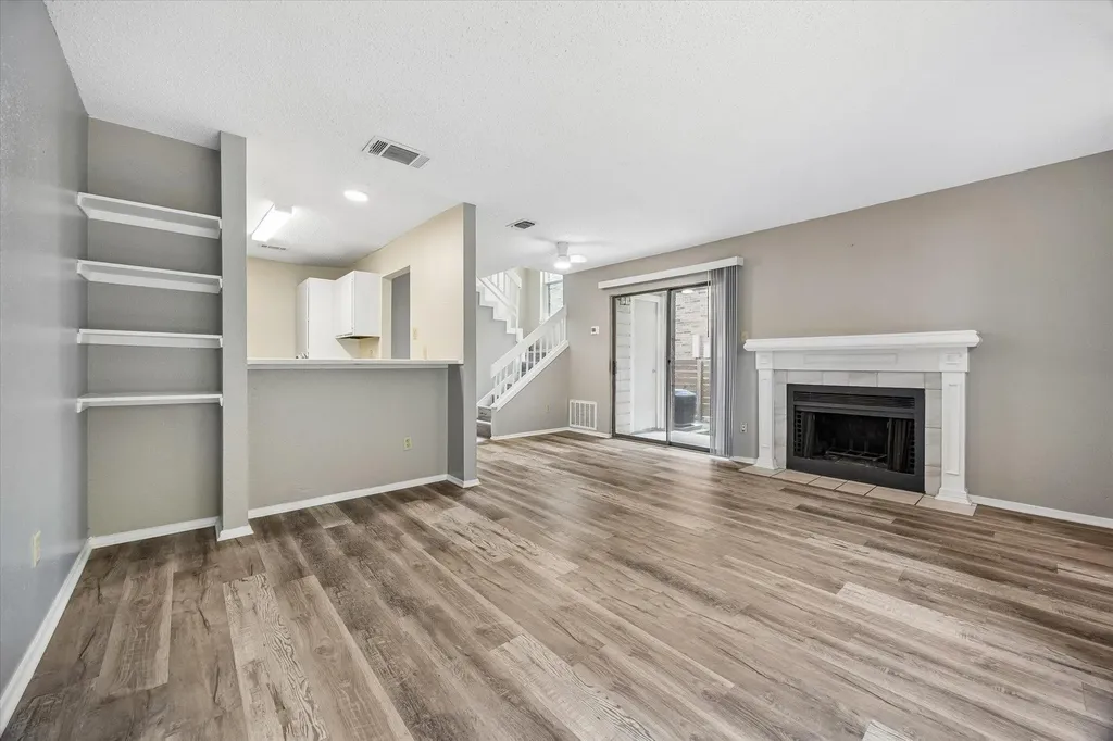 2018 W Rundberg Ln Lane Austin TX 78758