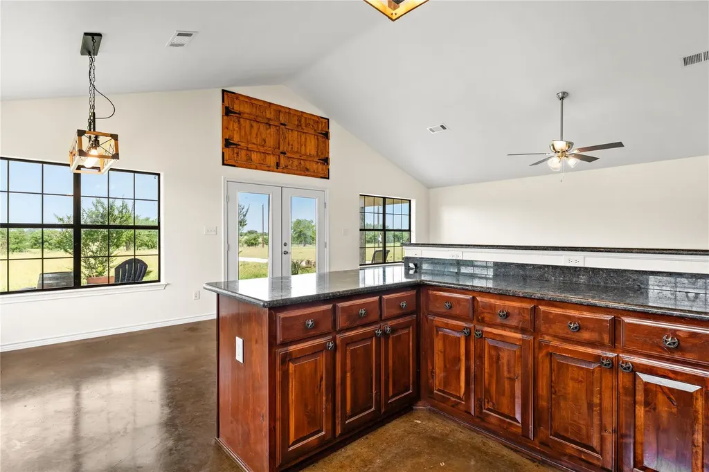 1325 County Road 269 Oglesby TX 76561