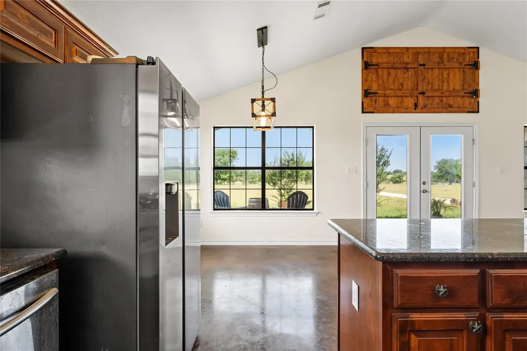 1325 County Road 269 Oglesby TX 76561