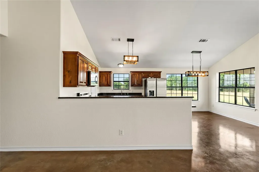 1325 County Road 269 Oglesby TX 76561