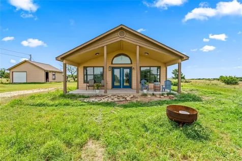 1325 County Road 269 Oglesby TX 76561