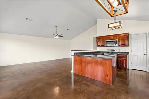 1325 County Road 269 Oglesby TX 76561