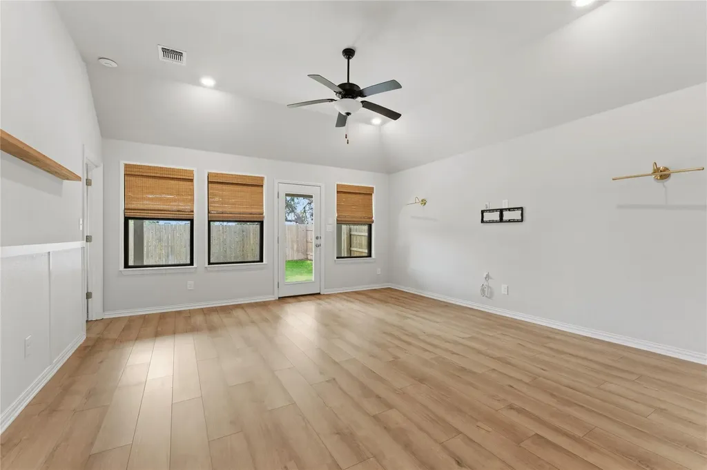 146 Red Granite Drive Dripping Springs TX 78620