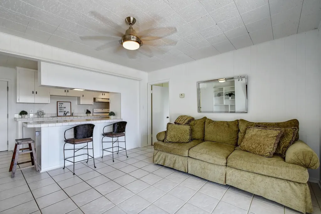284 Lake Forest Canyon Lake TX 78133