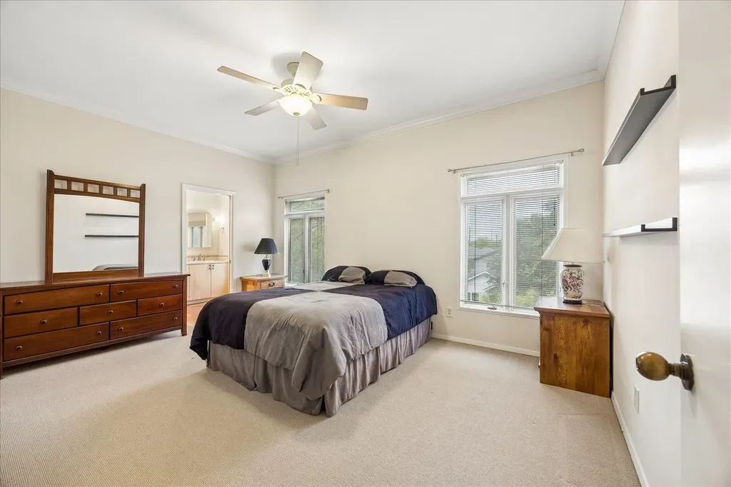 409 E 38th Street Austin TX 78705