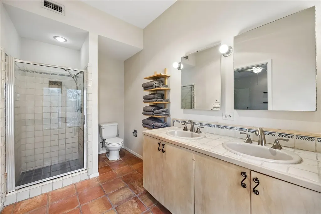 409 E 38th Street Austin TX 78705