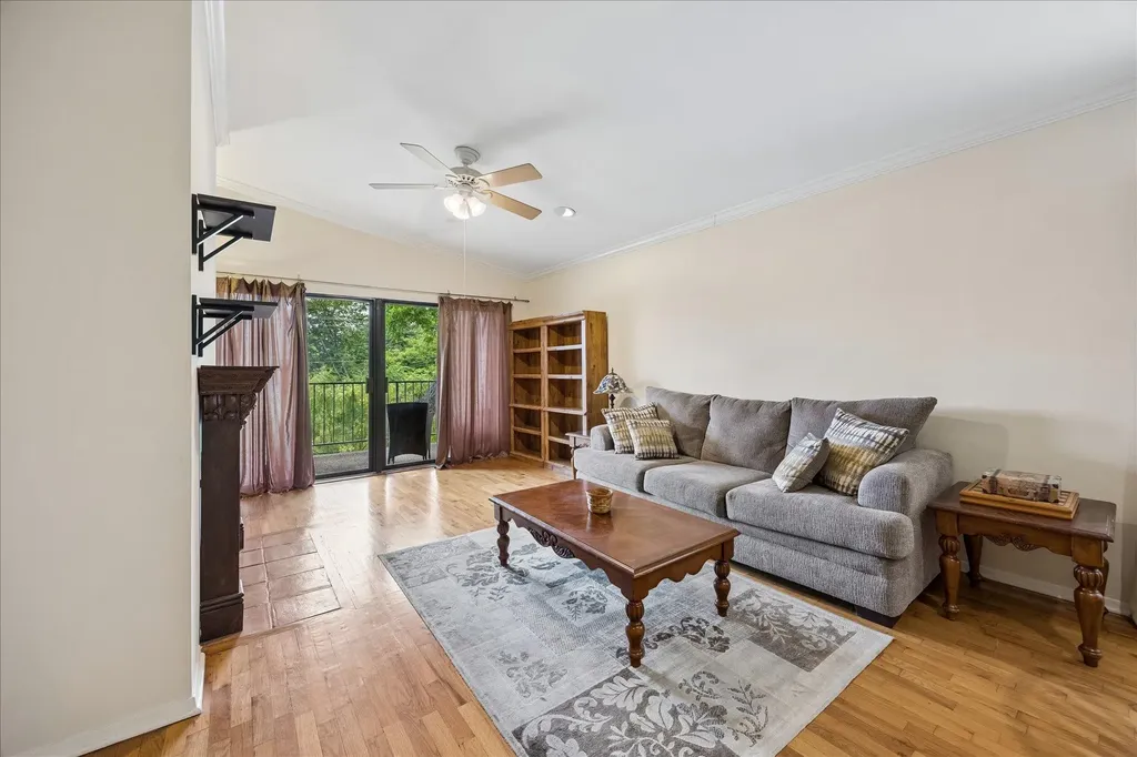409 E 38th Street Austin TX 78705