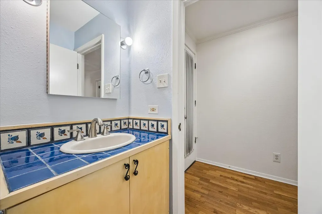 409 E 38th Street Austin TX 78705