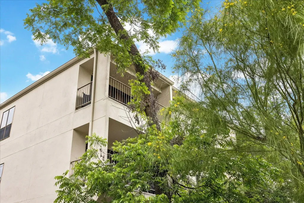 409 E 38th Street Austin TX 78705