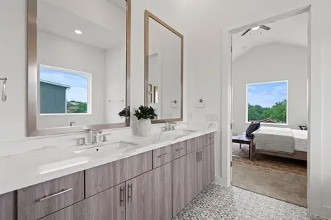 5517 Toscana Avenue Austin TX 78724