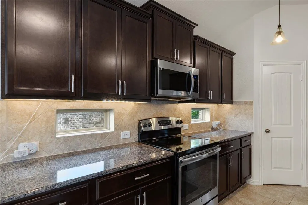 1017 Arvada Drive Leander TX 78641