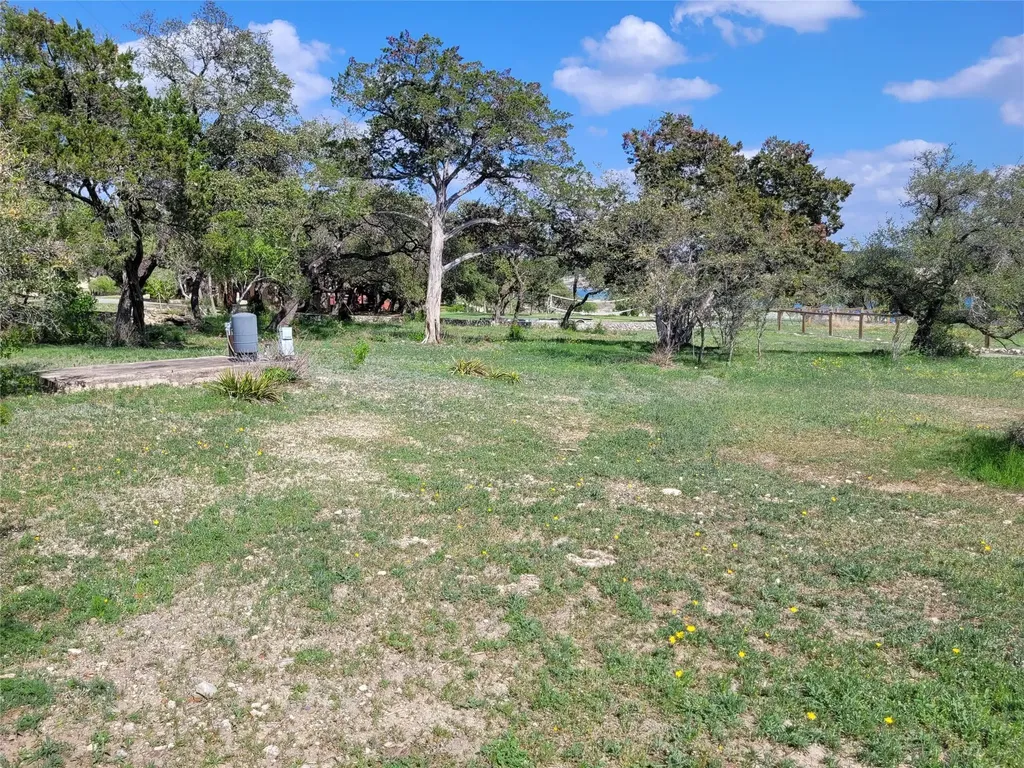 19910 Siesta Shores Drive Spicewood TX 78669