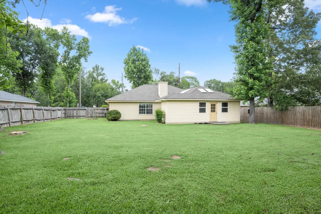 6707 Woodland Oaks Magnolia TX 77354