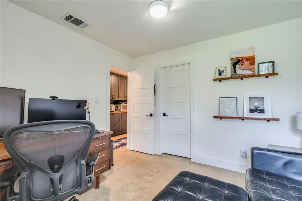 160 Shady Oaks Drive Dale TX 78616