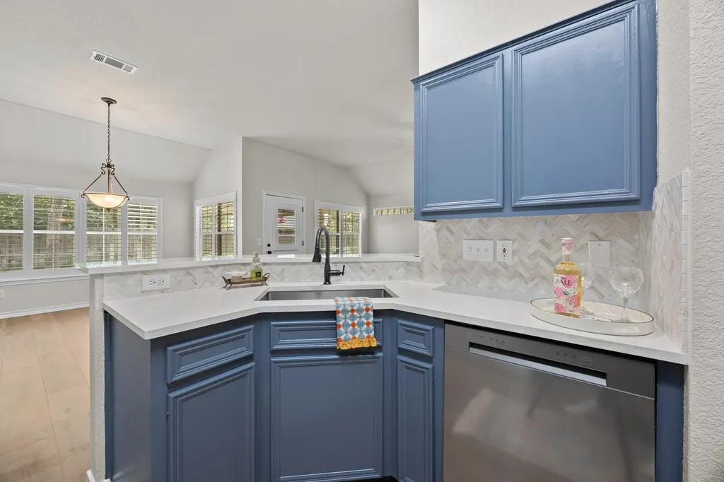 110 Village Drive Georgetown TX 78628