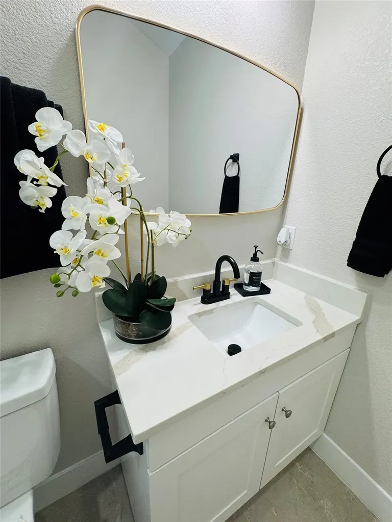 617 Persimmon Street Lockhart TX 78644