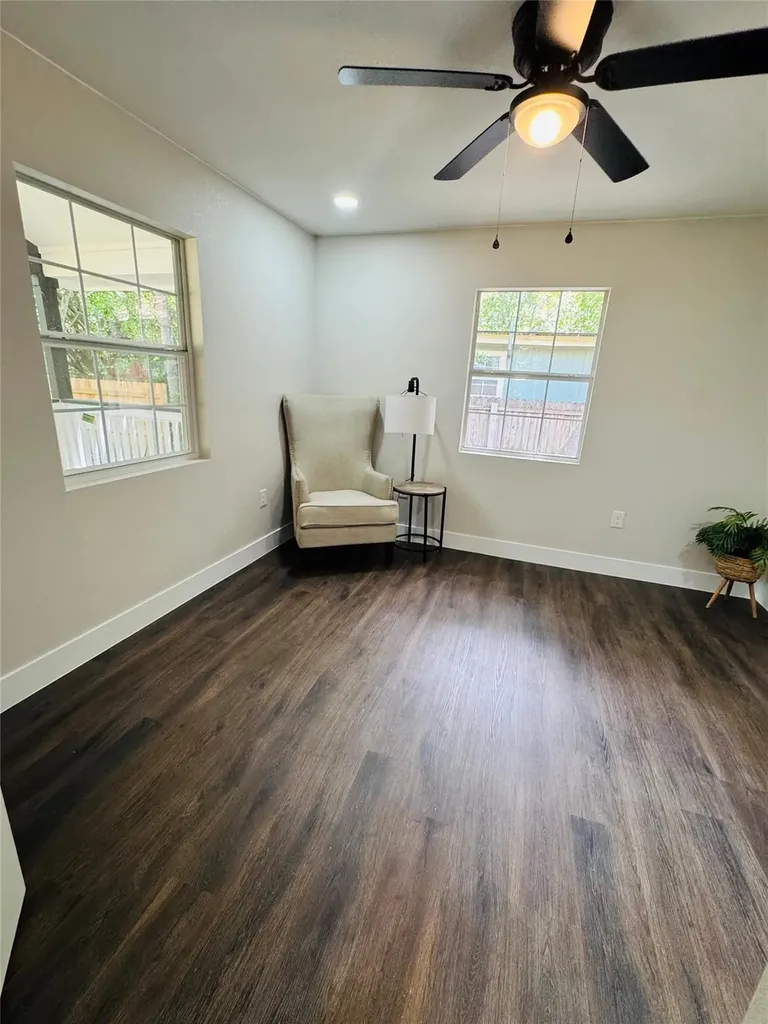617 Persimmon Street Lockhart TX 78644