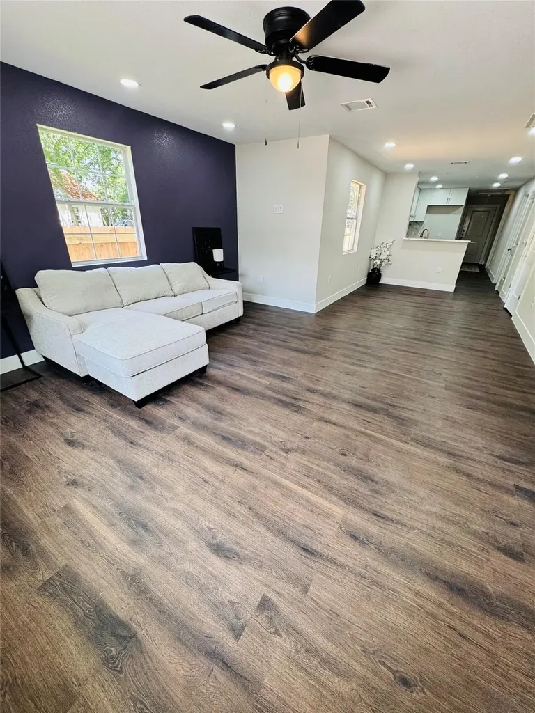 617 Persimmon Street Lockhart TX 78644