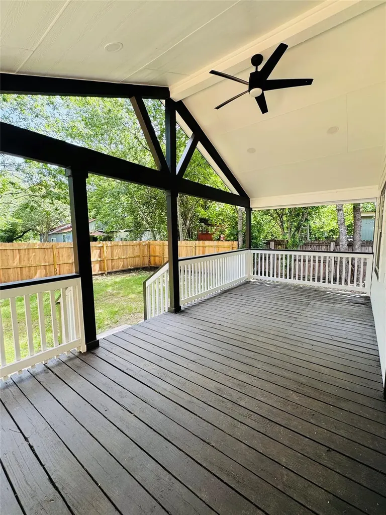 617 Persimmon Street Lockhart TX 78644